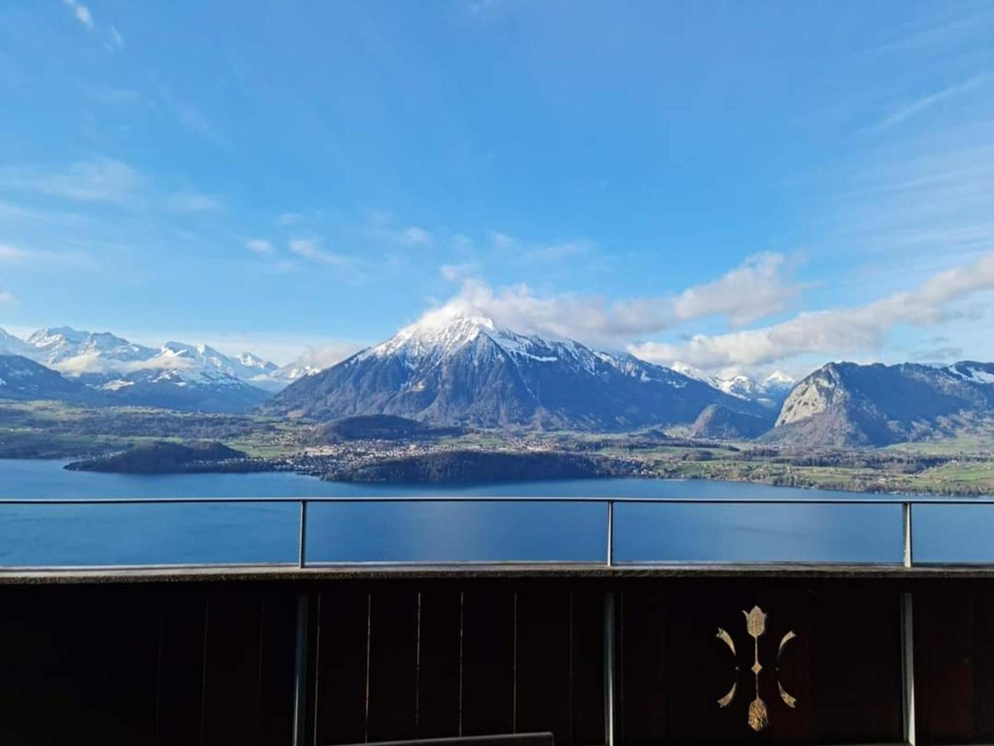 Chalet With View Of The Mountains And The Thun Lake Зігрісвіль Екстер'єр фото